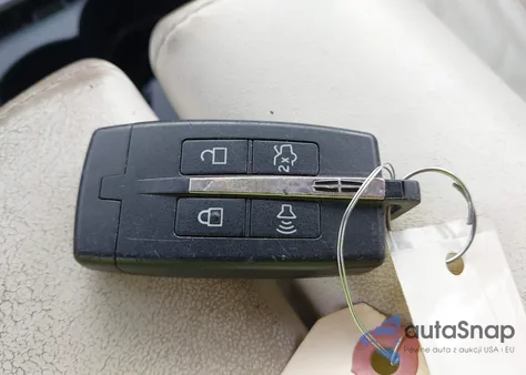 2012 Lincoln Mks из США, поврежденный, VIN 1LNHL9DR3CG800645